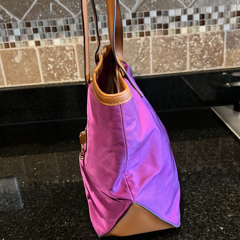 Michael Kors Fuschia Purse w/ shoulder straps - excellent condition - Picture 6 of 12